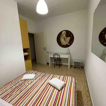 Three Bedroom With A View In Monti Apartament